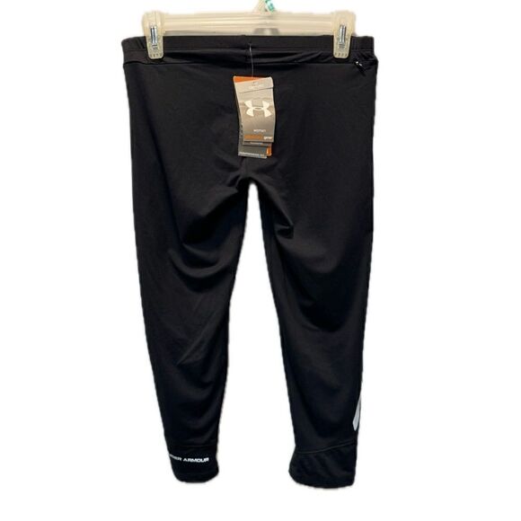 NWT woman’s Black compression/Capri athletic wear - Picture 2 of 15